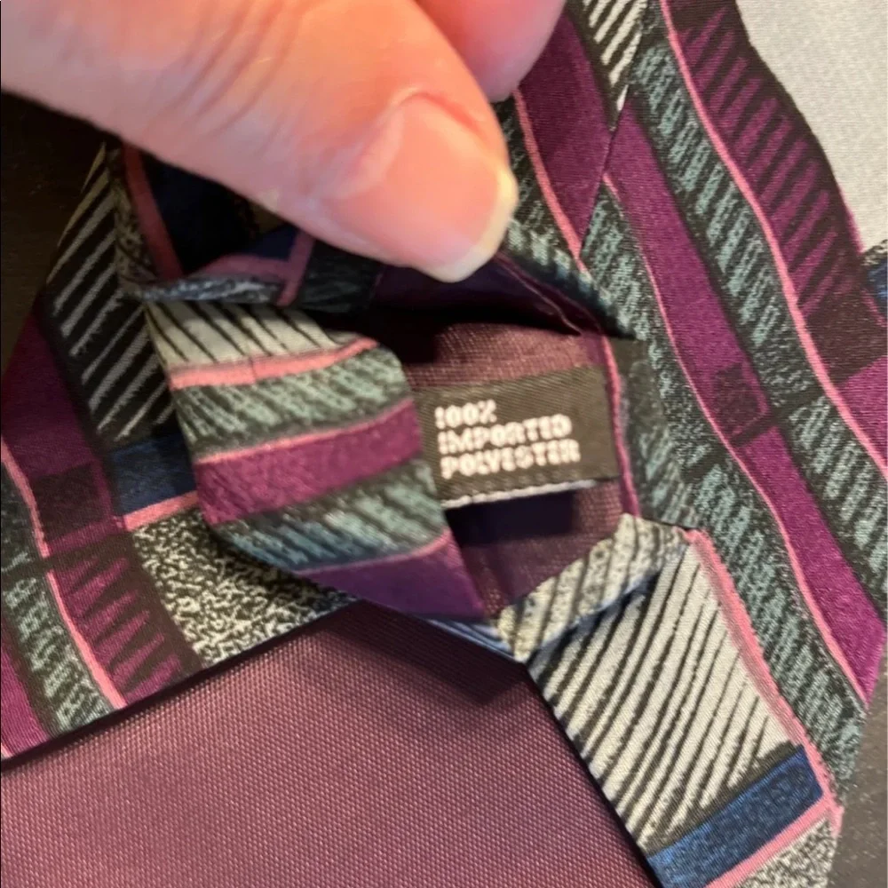 Bugle Boy tie